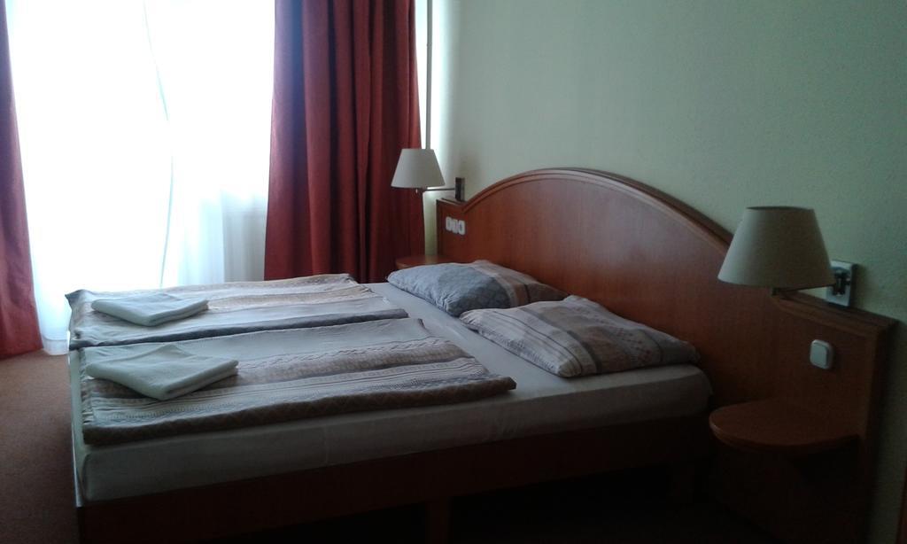 Silver Beach Resort Zamárdi Dış mekan fotoğraf
