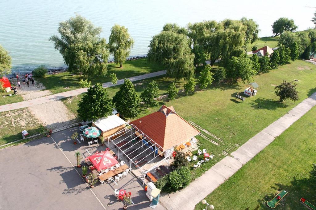 Silver Beach Resort Zamárdi Dış mekan fotoğraf